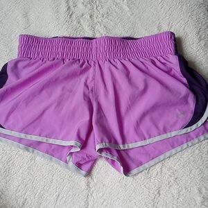 Nike Women's Athletic Shorts Size Medium